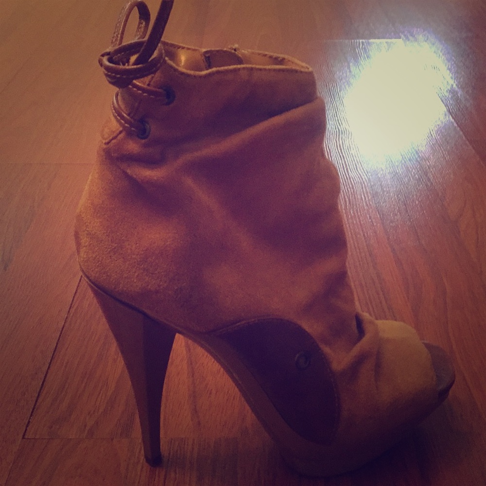 Suede and leather booties